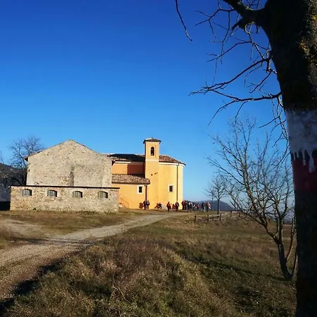 La Casa Del Cammino E Della Parola * Viano